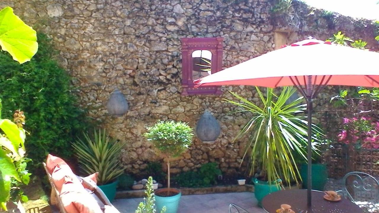 Le Domaine De La Lezardiere B&B Espiet Exteriör bild
